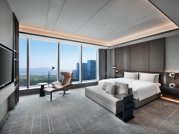 Crowne Plaza Hangzhou Science City, an IHG Hotel : photo 2 de la chambre suite lit king-size ambassadeur - dernier Étage