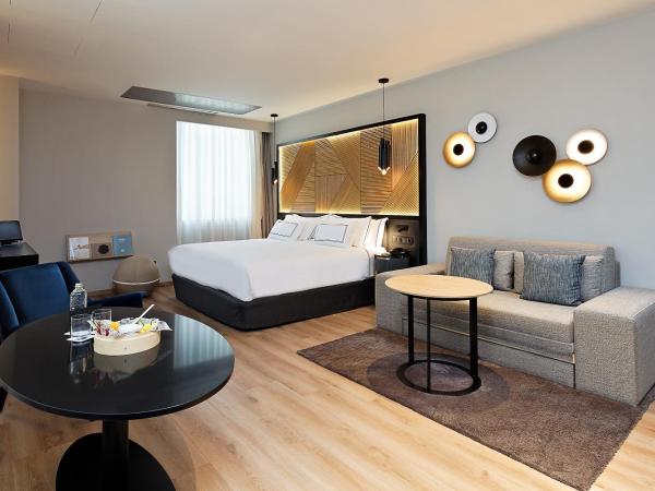 Melia Avenida de America : photo 1 de la chambre chambre familiale