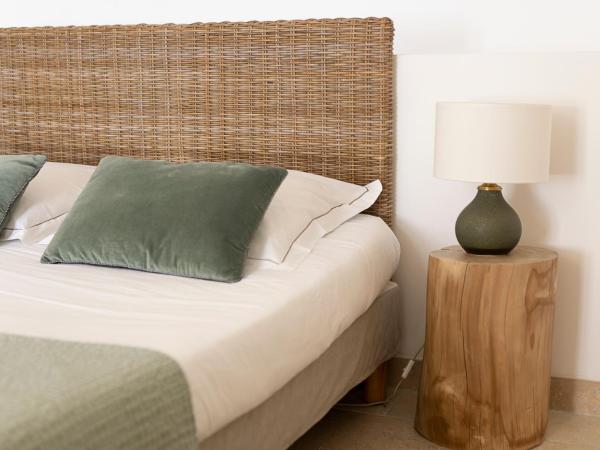 Mas de Capelou : photo 3 de la chambre chambre familiale (2 adultes et 2 enfants)