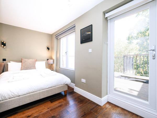 The Knaresborough by Aura Collection : photo 8 de la chambre studio avec balcon 