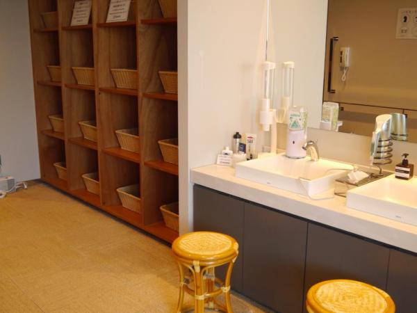 HEARTS Capsule Hotel & Spa HAKATA : photo 5 de la chambre chambre capsule pour femmes 