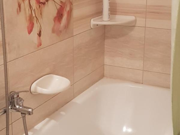 Kálmán Panzió : photo 8 de la chambre chambre double avec salle de bains privative