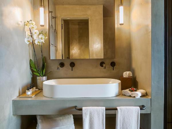 Only YOU Hotel Málaga : photo 8 de la chambre hébergement deluxe soho