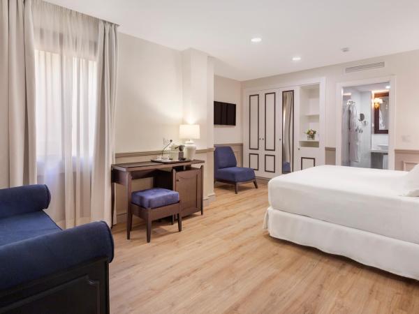 H10 Corregidor Boutique Hotel : photo 7 de la chambre chambre triple