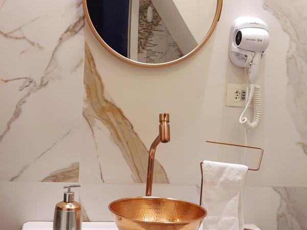 Live House Boutique Hotels : photo 10 de la chambre chambre triple supérieure