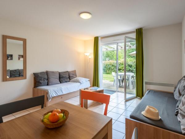 Terres de France - Le Domaine Du Golf : photo 9 de la chambre studio privilège (3 adultes)