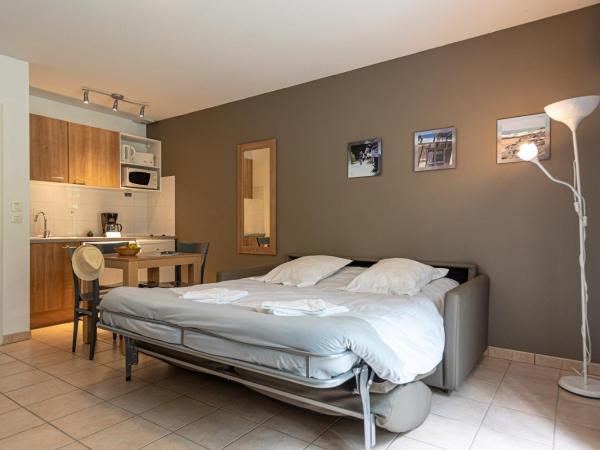 Terres de France - Le Domaine Du Golf : photo 5 de la chambre studio privilège (3 adultes)