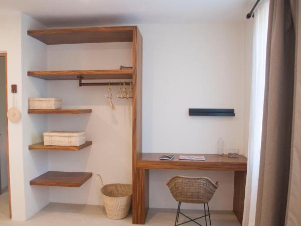 Casa Lulú : photo 4 de la chambre chambre lit queen-size - vue sur jardin