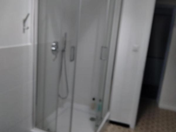 Virginias B&B : photo 7 de la chambre chambre double avec salle de bains privative