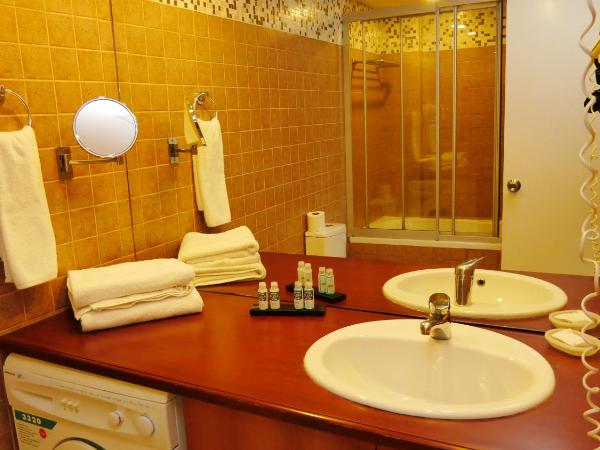 TALEN OTEL : photo 4 de la chambre chambre triple supérieure