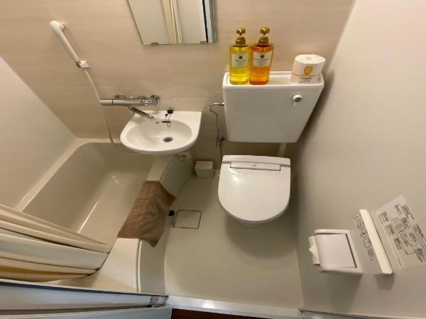 Hotel Chuo Crown : photo 4 de la chambre chambre simple standard avec salle de bains