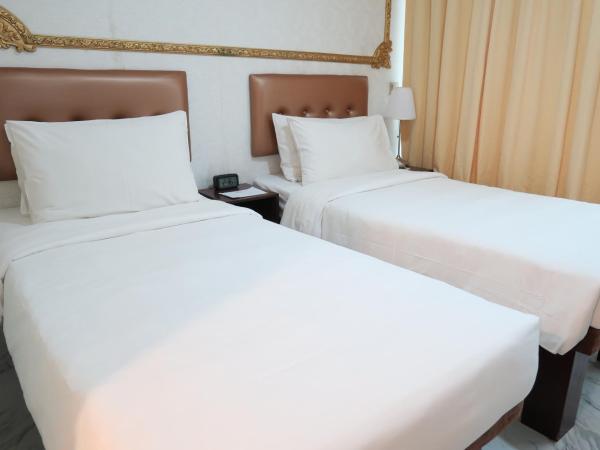 Best Western Plus Hotel Kowloon : photo 4 de la chambre chambre double ou lits jumeaux supérieure avec vue sur ville