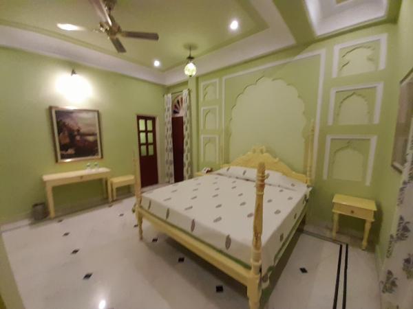 Raj Rajeshwari Haveli : photo 3 de la chambre chambre lit king-size