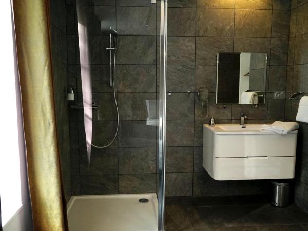 La Villa des Sables : photo 5 de la chambre chambre double avec salle de bains privative