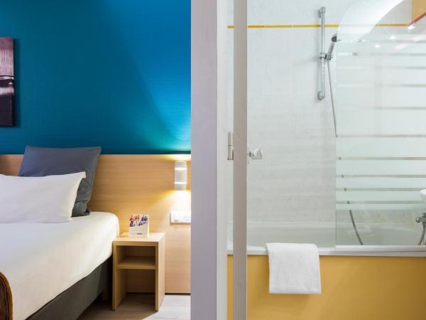 Comfort Hotel Montlucon : photo 5 de la chambre chambre lit queen-size 