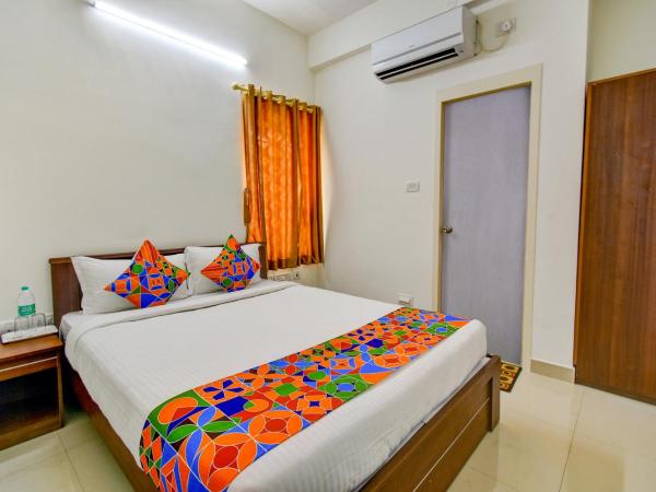 FabExpress P.A.S Residency : photo 1 de la chambre chambre deluxe