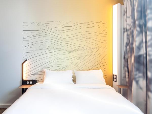 B&B HOTEL Brest Centre Port de Commerce : photo 1 de la chambre chambre double