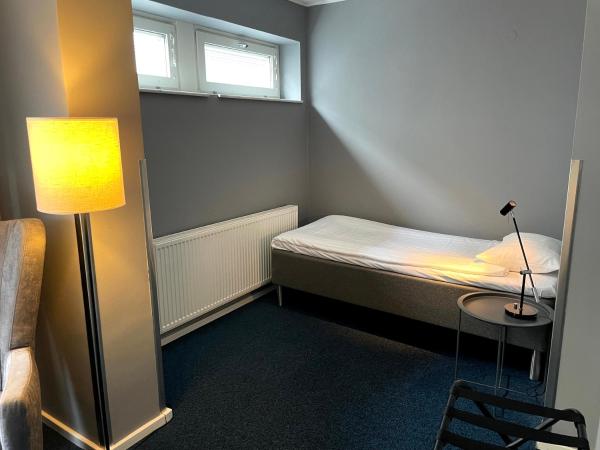 HOTEL N Hostel Malmö City : photo 2 de la chambre chambre familiale standard