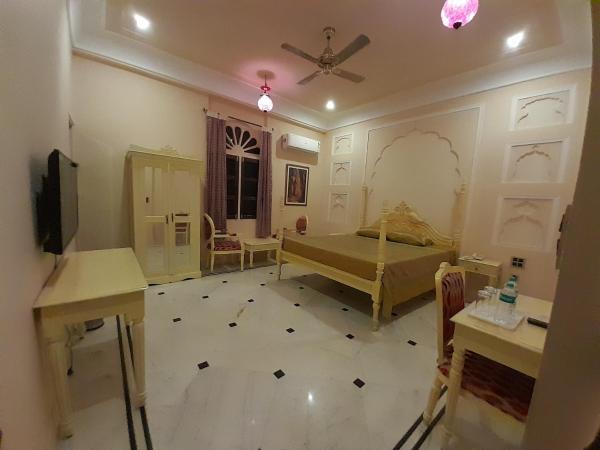 Raj Rajeshwari Haveli : photo 4 de la chambre chambre lit king-size