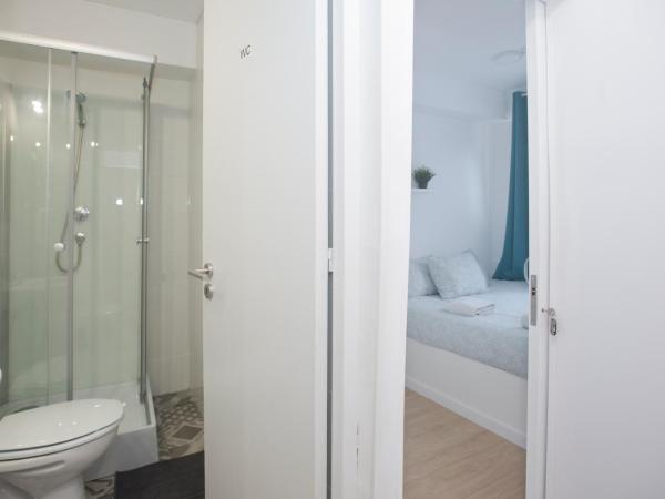 Porto Automatic : photo 2 de la chambre chambre double avec salle de bains commune