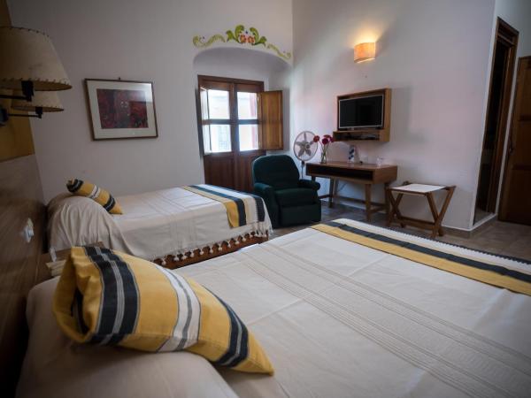 Parador San Agustin : photo 7 de la chambre chambre double avec 2 lits doubles