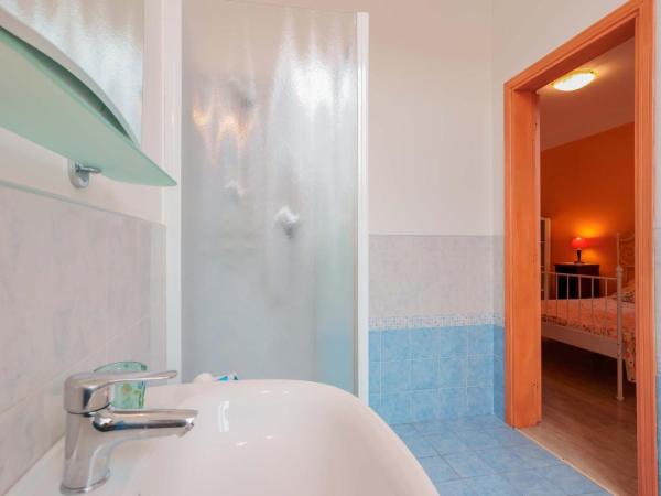 A Casa Fachin Room & Breakfast : photo 8 de la chambre chambre double avec salle de bains privative