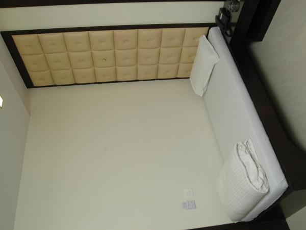 Hotel Causeway, Colaba : photo 9 de la chambre chambre deluxe double ou lits jumeaux