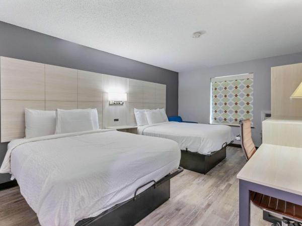 Days Inn by Wyndham Savannah Gateway I-95 : photo 6 de la chambre chambre 2 lits queen-size - non-fumeurs