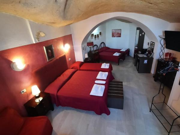 L' Infinito dei Sassi : photo 9 de la chambre chambre quadruple