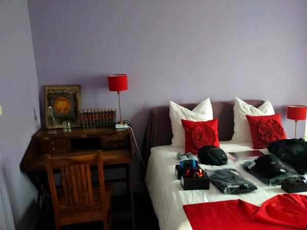 La Maison Bleue de Roubaix : photo 2 de la chambre chambre lit queen-size deluxe