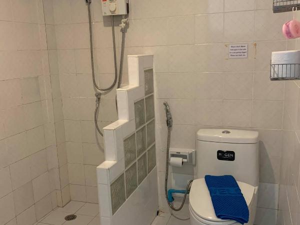 Sunshine Hotel : photo 8 de la chambre chambre familiale avec balcon