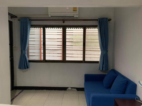 Sunshine Hotel : photo 9 de la chambre chambre familiale avec balcon