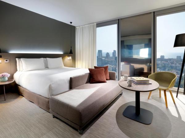 Melia Barcelona Sky 4* Sup : photo 1 de la chambre chambre the level grand premium avec vue sur la ville
