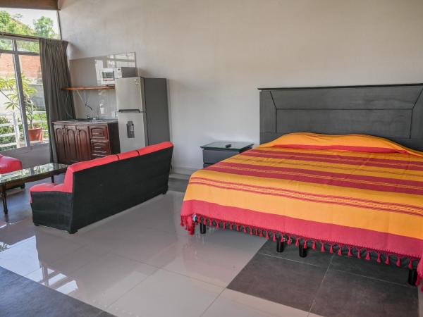 Casa LEONOR : photo 2 de la chambre chambre double avec terrasse