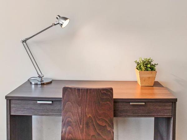 Hume Serviced Apartments : photo 4 de la chambre appartement 2 chambres deluxe (1 lit queen-size et 1 lit double)