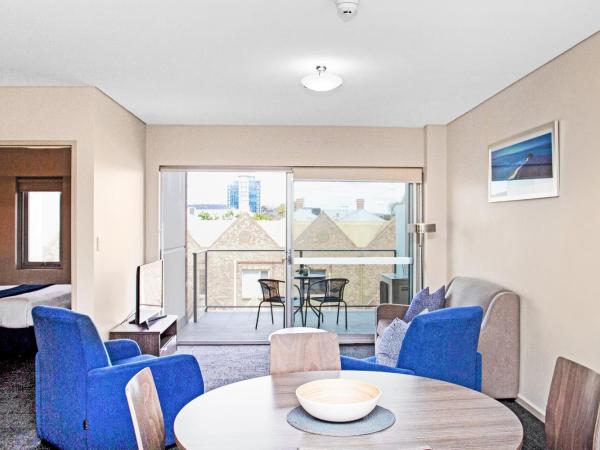 Hume Serviced Apartments : photo 6 de la chambre appartement 2 chambres deluxe (1 lit queen-size et 1 lit double)