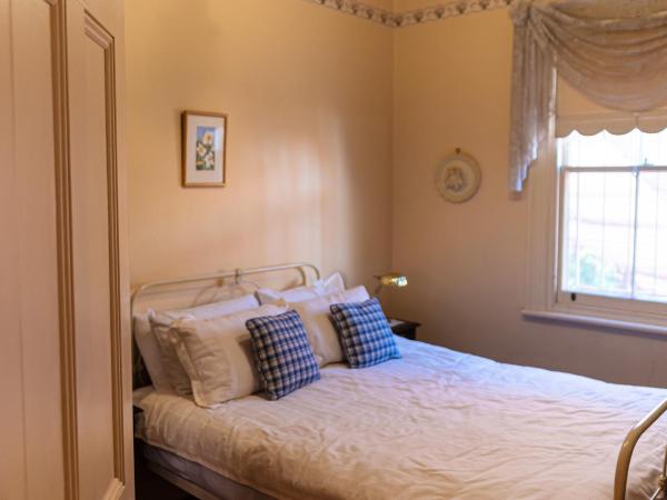 North Adelaide Heritage Cottages & Apartments : photo 8 de la chambre cottage chapel de 2 chambres