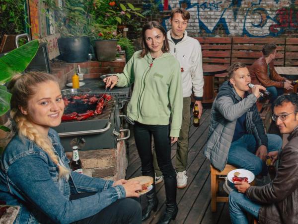 Hostel Elf : photo 5 de la chambre chambre triple avec salle de bains commune