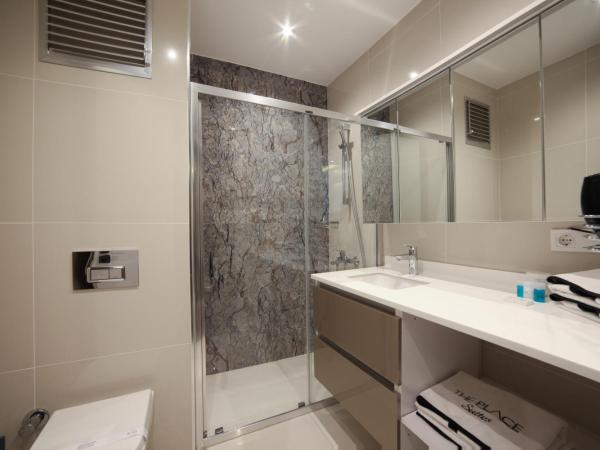 Ataşehir The Place Suites : photo 2 de la chambre appartement deluxe