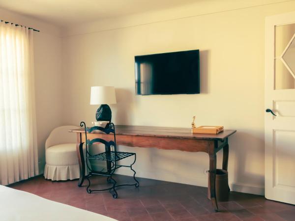 Hotel la Ponche : photo 4 de la chambre chambre de luxe avec terrasse - vue sur mer