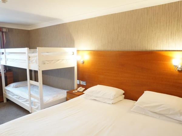 The Park Hotel : photo 2 de la chambre chambre triple