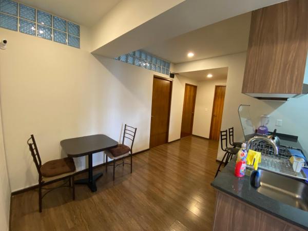 Chicago House : photo 2 de la chambre appartement avec balcon