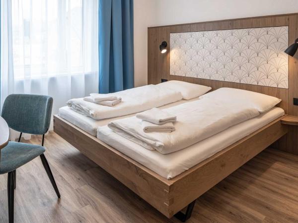 Villa Flöckner Bed & Breakfast : photo 5 de la chambre chambre double