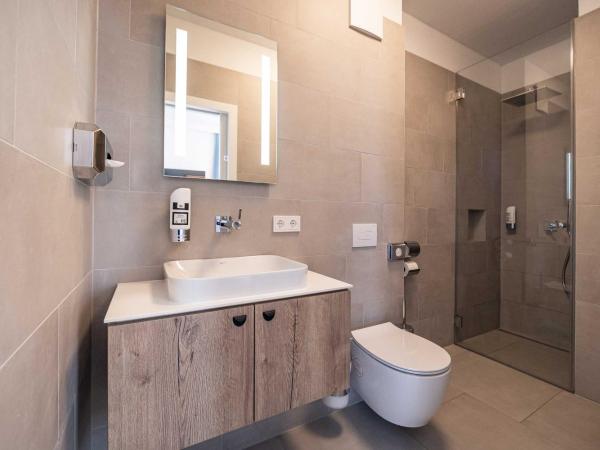 Villa Flöckner Bed & Breakfast : photo 4 de la chambre chambre familiale supérieure