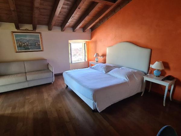 Hotel Piazza Vecchia : photo 2 de la chambre chambre double deluxe avec balcon