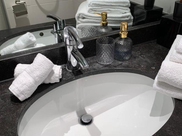 Puur B&B : photo 2 de la chambre chambre double avec salle de bains privative