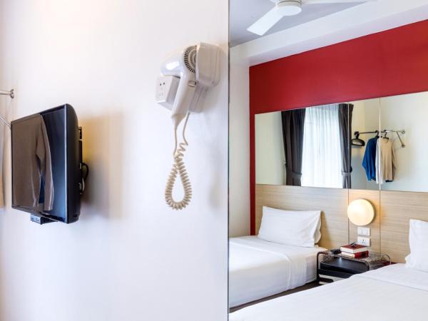 Red Planet Bangkok Asoke - SHA Extra Plus : photo 5 de la chambre chambre lits jumeaux standard