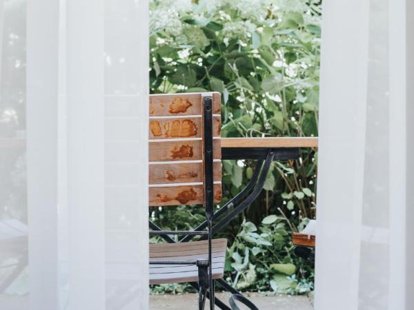 Parks 73 The Townhouse Hotel : photo 4 de la chambre suite junior de luxe avec terrasse