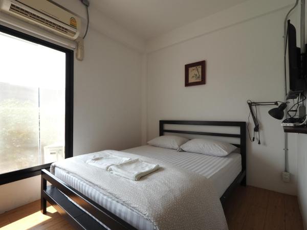 Labkoff cafe and Hostel : photo 8 de la chambre chambre double deluxe