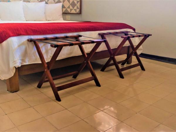 Hotel Caribe Merida Yucatan : photo 3 de la chambre chambre lit king-size